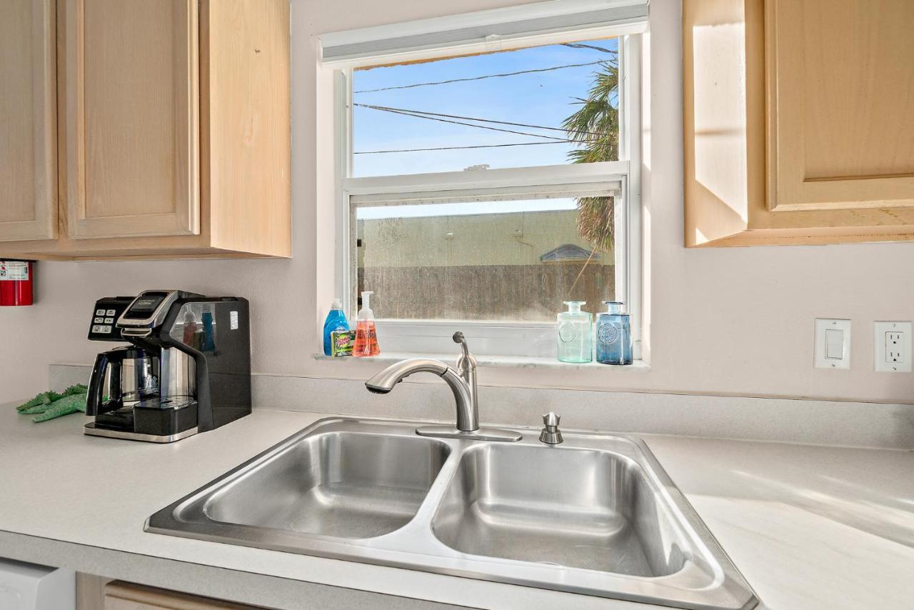 Sunset Serenity - 3Br Beach Townhome With Outdoor Patio - New Hot Tub, Steps To Ocean Fun! Melbourne Exterior foto
